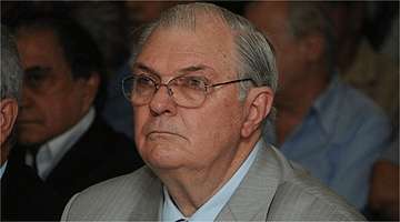 Presidente Gilvan de Pinho Tavares disse que só contrataria um jogador para ser titular