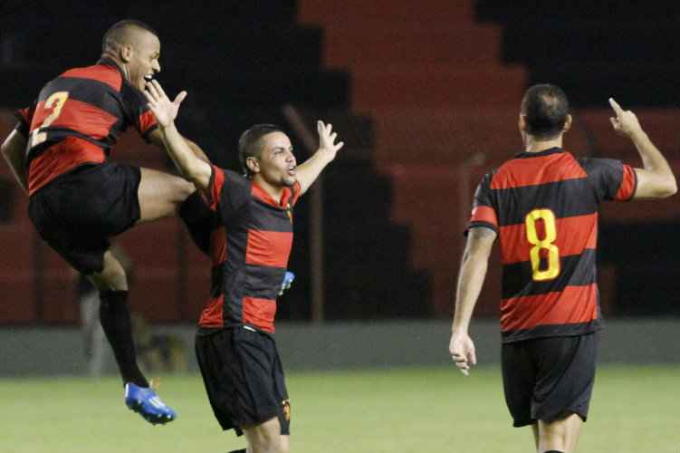 De quase eliminado na 1ª fase, Sport conseguiu ser campeão do Nordeste em 2014
