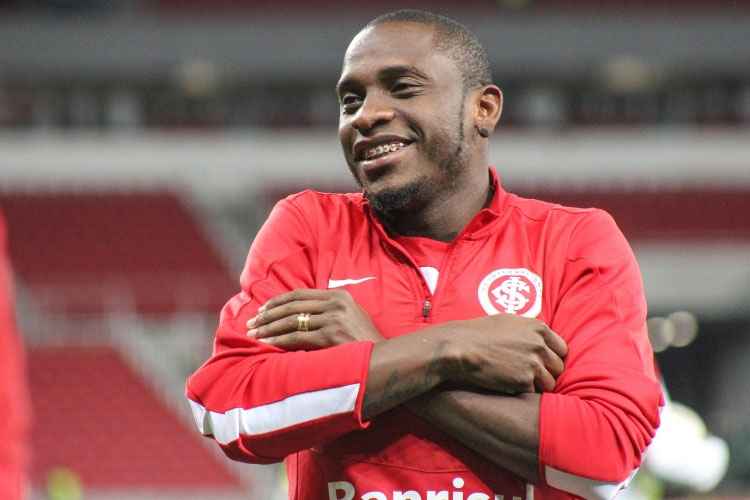 Na sexta-feira, Willians deve realizar exames médicos e assinar contrato de três anos com o Cruzeiro