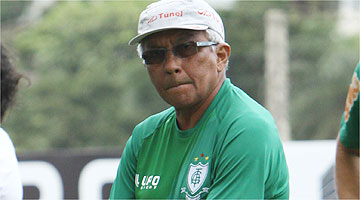 Givanildo começa a montar América para clássico