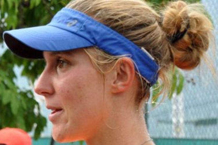 Bia pediu atendimento médico duas vezes e foi obrigada a desistir do jogo