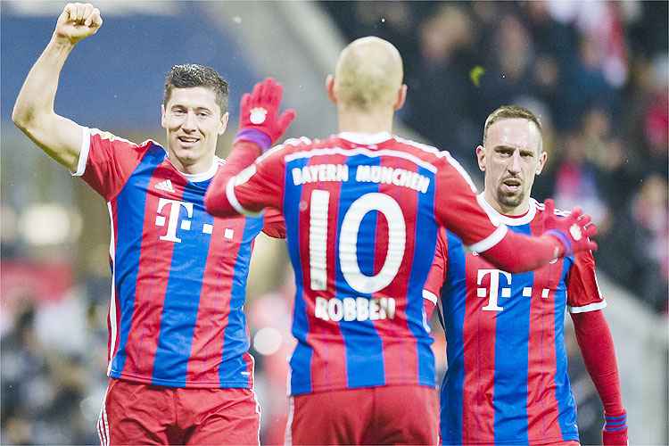 Nas últimas 3 rodadas do Alemão, o Bayern fez 8 a 0 no Hamburgo, 6 a 0 no Panderborn e 4 a 1 no Colonia
