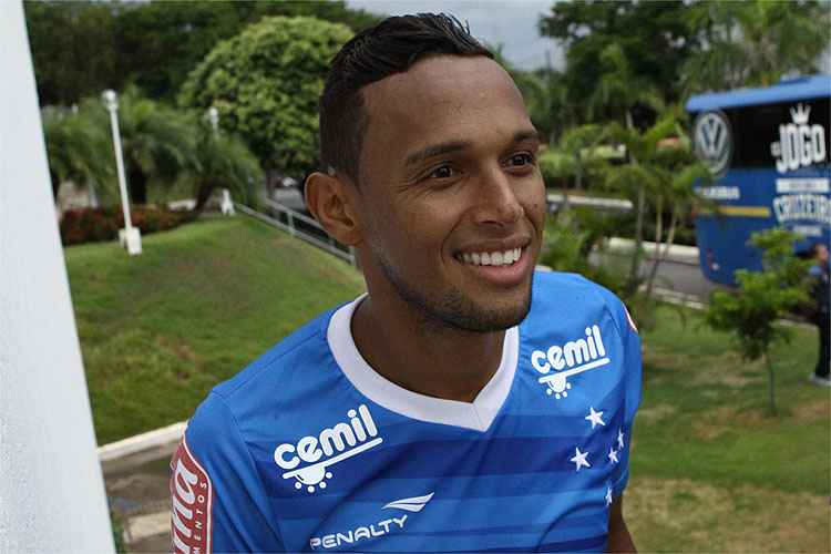 Desde que voltou do América, no início da temporada, Gilson não ganhou muitas oportunidades com Marcelo