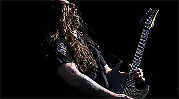 Guitarrista do Sepultura Andreas Kisser foi um dos idealizadores do novo hino do clube