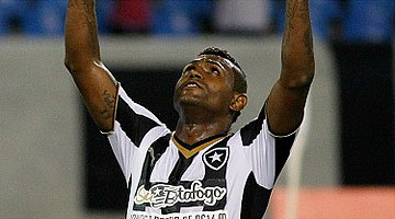 Jobson comemora gol marcado neste domingo