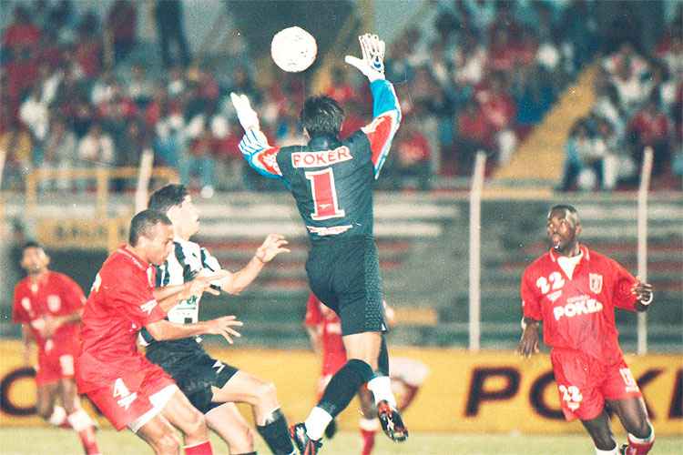 Para conquistar sua única vitória na Colômbia, Galo contou com gols de Marques e Jorginho contra o América