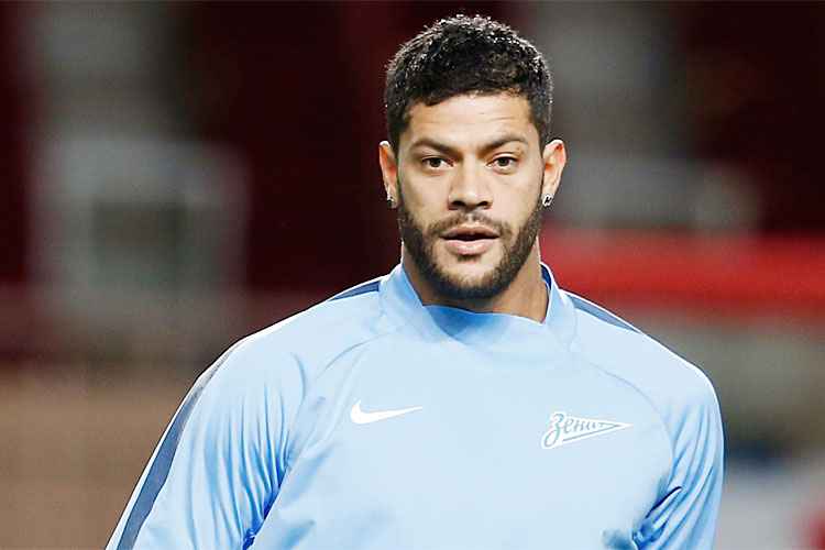 "Impossível compreender, aceitar ou explicar coisas como esta", garantiu o atacante Hulk, do Zenit