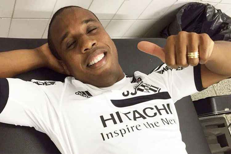 Borges tem 34 anos e coleciona passagens por grandes clubes, como São Paulo, Grêmio, Santos e Cruzeiro