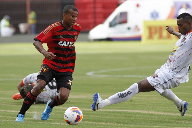 Vitor evitou falar sobre o baixo rendimento daequipe e elogiou os adversários enfrentados