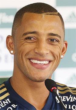Vitor Hugo ganhou moral no time
