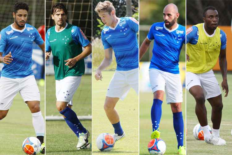 Leo, Paulo André, Fabiano, Bruno Rodrigo e Manoel já foram titulares da defesa celeste nesta temporada