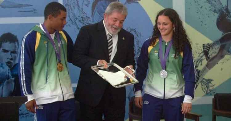David Lourenço, assim como a judoca Flávia Gomes, foi homenageado em 2010 pelo então presidente do Brasil, Lula, após os Jogos da Juventude