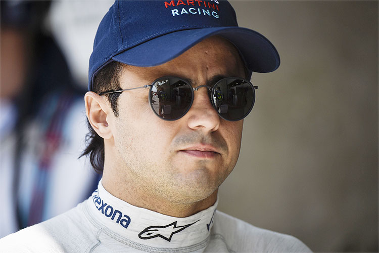 "Somos a terceira equipe no momento, acabamos em quinto e sexto", disse o brasileiro Felipe Massa
