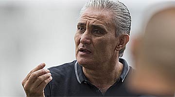 Corinthians, do técnico Tite, teve a melhor campanha da primeira fase e joga em casa