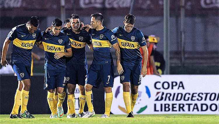 Nas oitavas, o Boca Juniors terá pela frente o clássico com o arquirrival River Plate, o pior segundo colocado