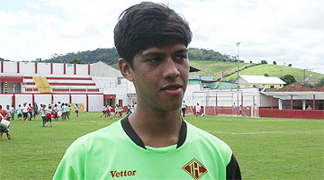 Betinho já marcou dois gols de falta no Mineiro