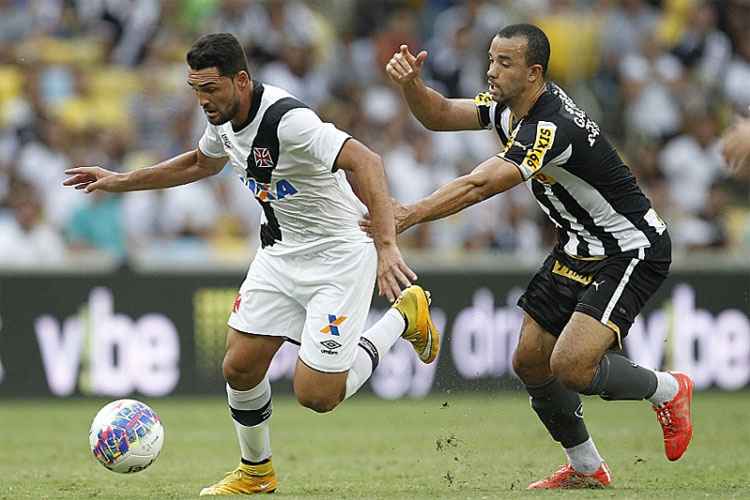 Vasco e Botafogo se enfrentaram neste domingo, no Maracanã, pela ida da decisão do Carioca 2015