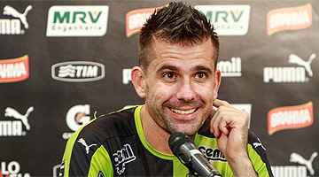 Goleiro Victor não quer distrações extracampo