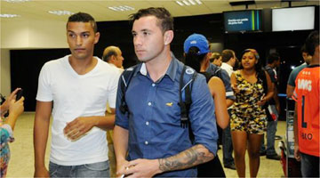 Mena, que enfrentou várias vezes o adversário quando defendia o Santos, observa que o time celeste não pode se esquecer de que haverá partida de volta, na semana que vem, no Mineirão