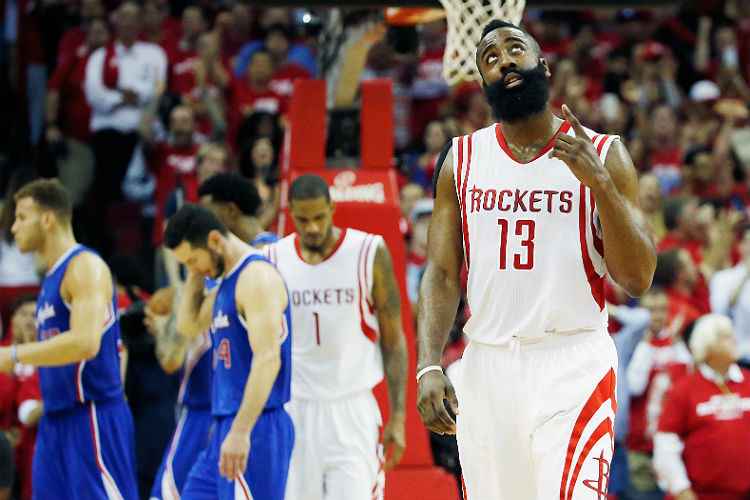 James Harden comemora vitória do Houston Rockets sobre Los Angeles Clippers: 1 a 1 na série