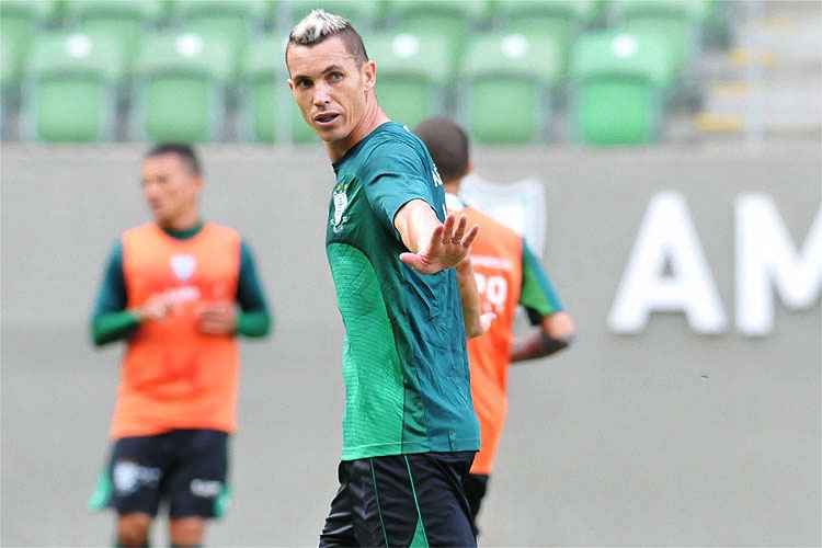 "Agora é me adaptar, pegar o estilo de jogo de cada um e entrar em campo", projeta Marcelo Toscano