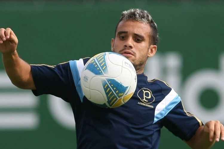 Atacante Maikon Leite, hoje no Palmeiras, interessa ao Sport, mas negociação está bastante complicada