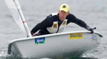 Velejador brasileiro Robert Scheidt terminou com a medalha prata na Semana Olímpica de Garda