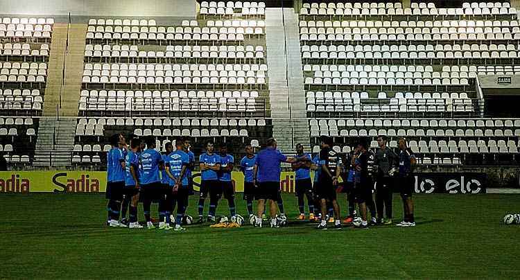 Técnico Luiz Felipe Scolari comandou o último treinamento antes da partida no local do jogo