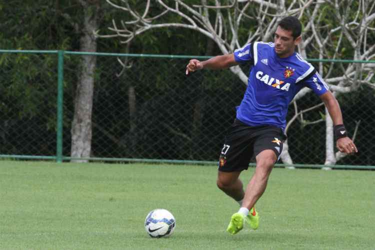 Diego Souza retoma vaga no meio-campo do Sport e encara o Coritiba na Ilha do Retiro