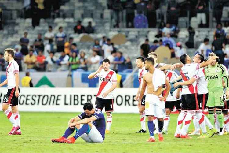 Damião parecia não acreditar no desfecho da partida no Mineirão. Alegria foi mais uma vez dos visitantes