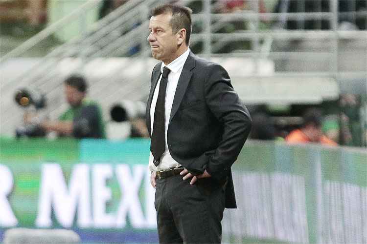 Dunga justificou convocações de Tardelli e Everton Ribeiro, que atuam em centros alternativos do futebol