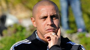 O último clube de Roberto Carlos como treinador foi o Al Arab, do Catar