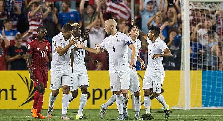 Michael Bradley (4) marcou o gol de empate dos Estados Unidos, na partida contra a seleção do Panamá