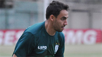 Atleta  participou de parte do coletivo desta quarta-feira, no CT Lanna Drumond