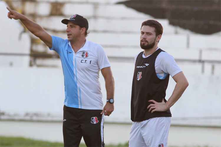Meio-campista João Paulo tem previsão de retorno ao Santa Cruz até o fim de semana
