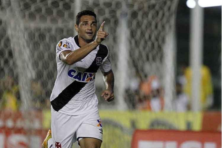 Atualmente emprestado ao Vasco, Gilberto recebe cerca de R$ 319 mil por mês do Toronto FC