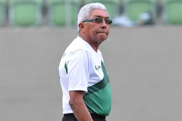 Técnico Givanildo Oliveira não confirmou equipe que enfrentará Oeste no Estádio José Liberatti, em Osasco