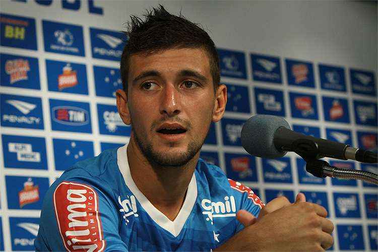 De Arrascaeta é conselheiro de Ariel Cabral sobre o que fazer em Belo Horizonte e o que comer