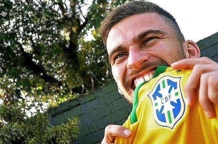 Lucas Lima foi chamado pelo técnico Dunga para os amistosos contra Costa Rica e Estados Unidos 
