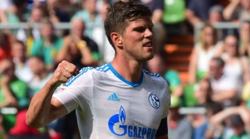 Além do gol contra, o Schalke teve outro gol, desta vez marcado por Huntelaar
