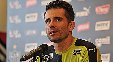 Victor não vê algo premeditado e aposta em incompetência dos árbitros no Brasileiro