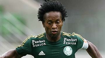 Zé Roberto prevê Cruzeiro com força total para lutar pela Copa do Brasil, nesta quarta-feira