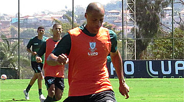 Anderson Conceição será titular no América