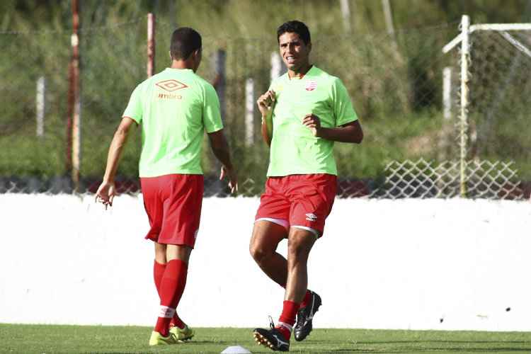Volante gostou da sua atuação, coroada com uma assistência para o gol da vitória alvirrubra