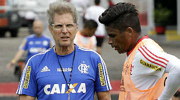 Após três vitórias consecutivas, Oswaldo de Oliveira pede cautela em boa fase do Flamengo