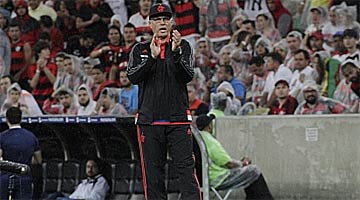 Oswaldo fez questão de elogiar a presença da torcida ao Maracanã, no jogo com o Cruzeiro