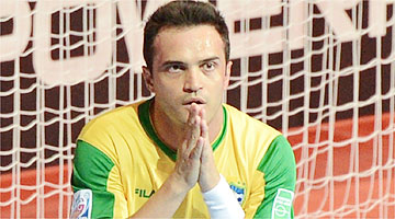 Falcão volta a ser convocada pelo Brasil