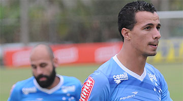 Bruno Rodrigo e Leandro Damião são dúvidas