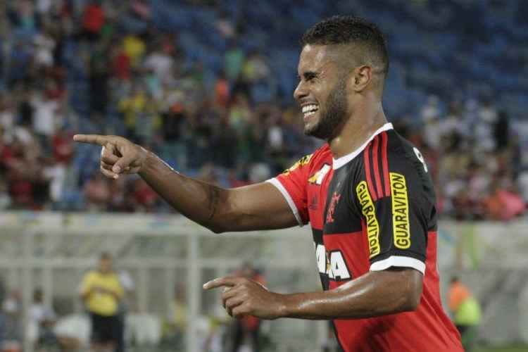 Kayke curte o sucesso na volta ao Flamengo com quatro gols na Série A... 