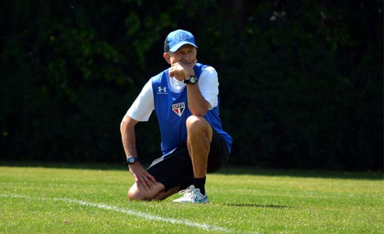 A possível ausência de Ganso é um problema sério para o técnico Juan Carlos Osorio